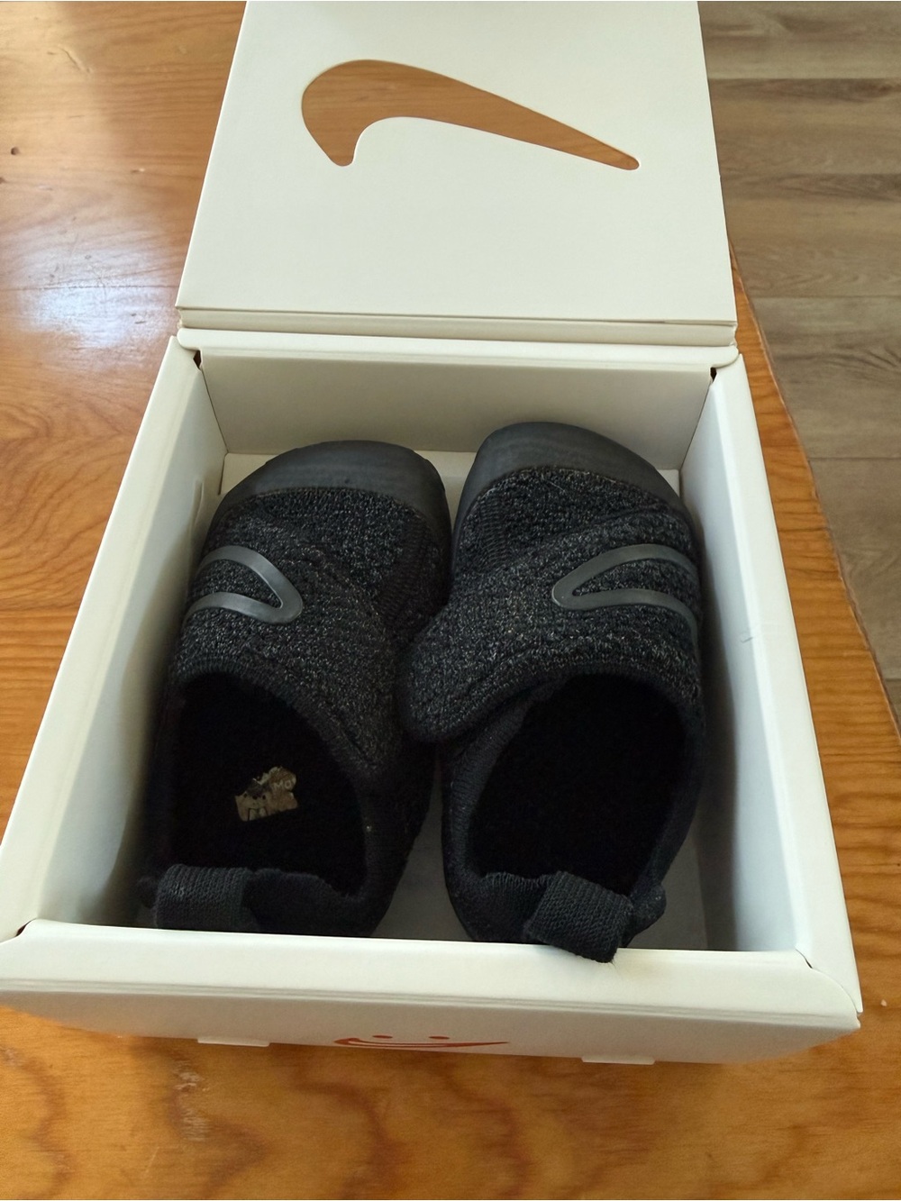 Like new Nike swoosh 1 5C anthracite/ black